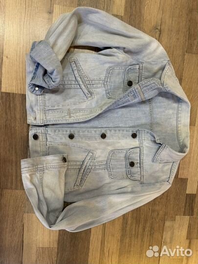 Джинсовая куртка