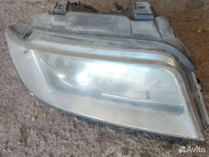 Фары на audi А 4