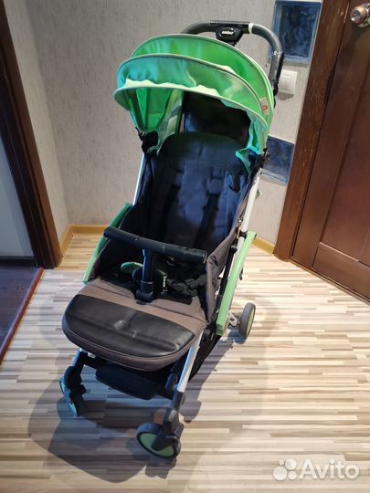 Коляска прогулочная