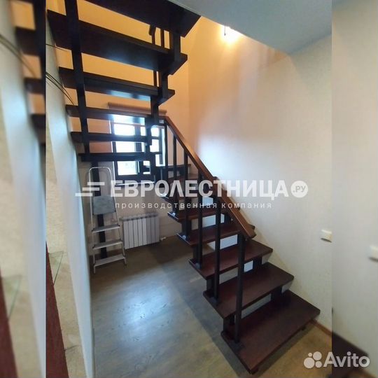Лестница на второй этаж