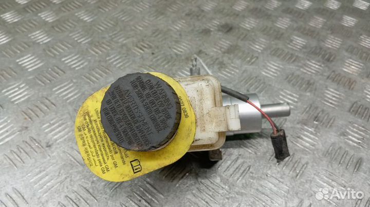 Главный тормозной цилиндр Chevrolet Epica