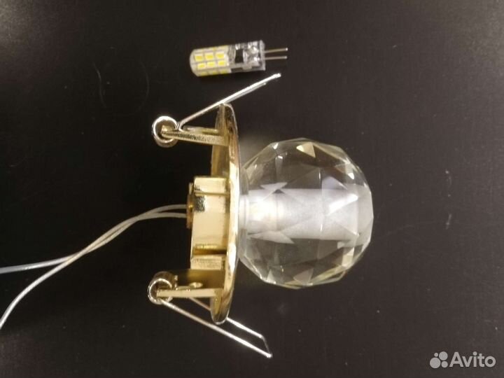 Светильник потолочный встраиваемый