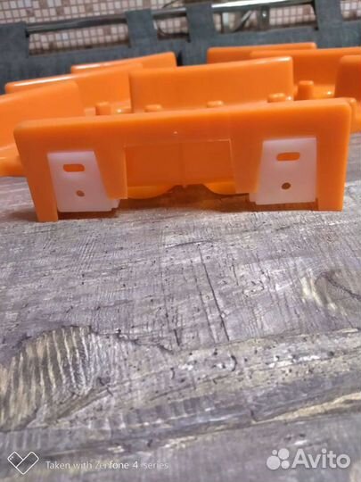 Вешалка новая