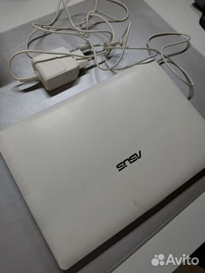 Нетбук asus