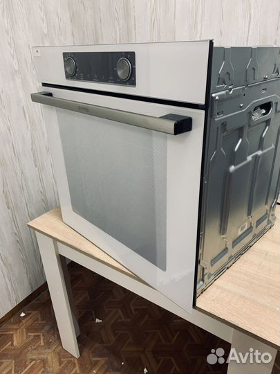 Электрический духовой шкаф Gorenje BOS6737E09WG