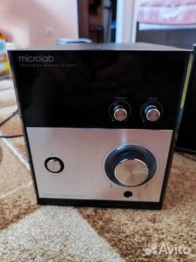 Сабвуфер и колонки microlab M-880