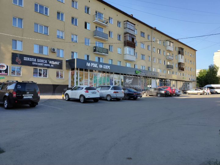 Торговая площадь 351,3 м² на первой линии ул. Мира