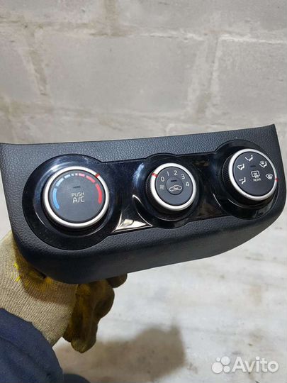 Блок управления печкой киа рио 3 рест