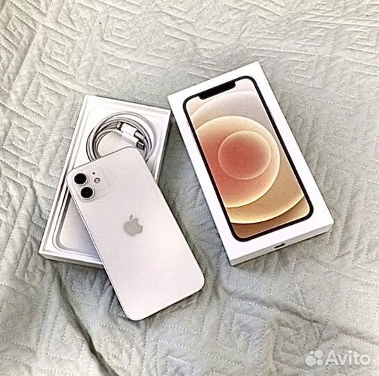 iPhone 12, 64 ГБ