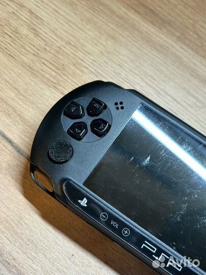 Sony PSP E1008 прошитая с играми Minecraft