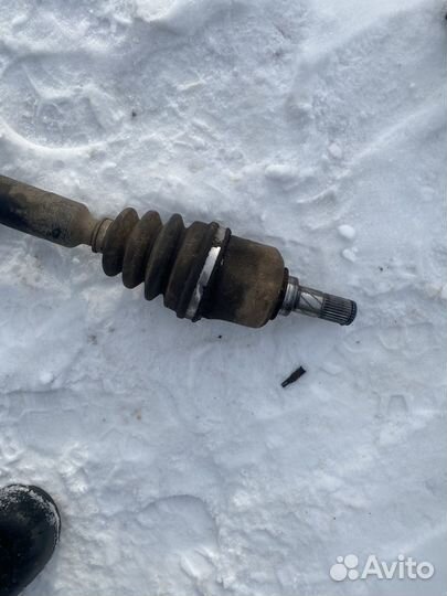 Привод передний правый Nissan Pulsar 15 АКПП GA16