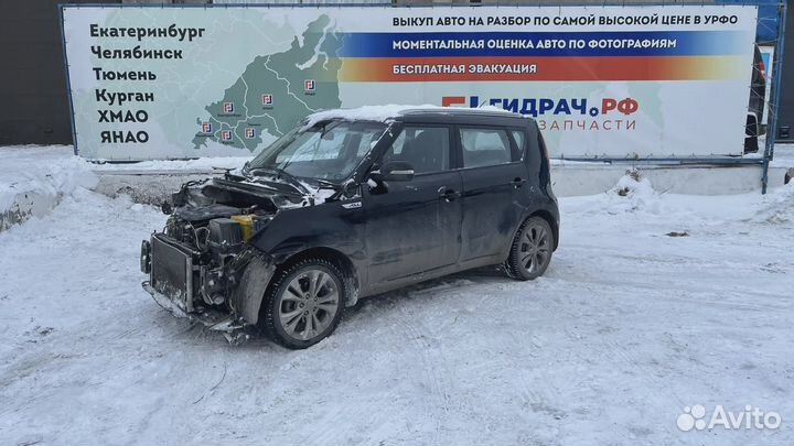 Уплотнитель стекла переднего правого Kia Soul 2 (P