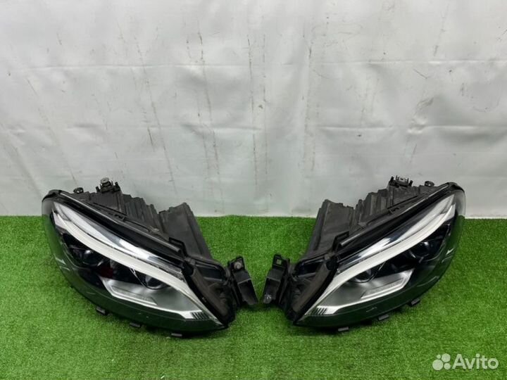 Фары комплект Mercedes Gle-Class W166 642.826 2018