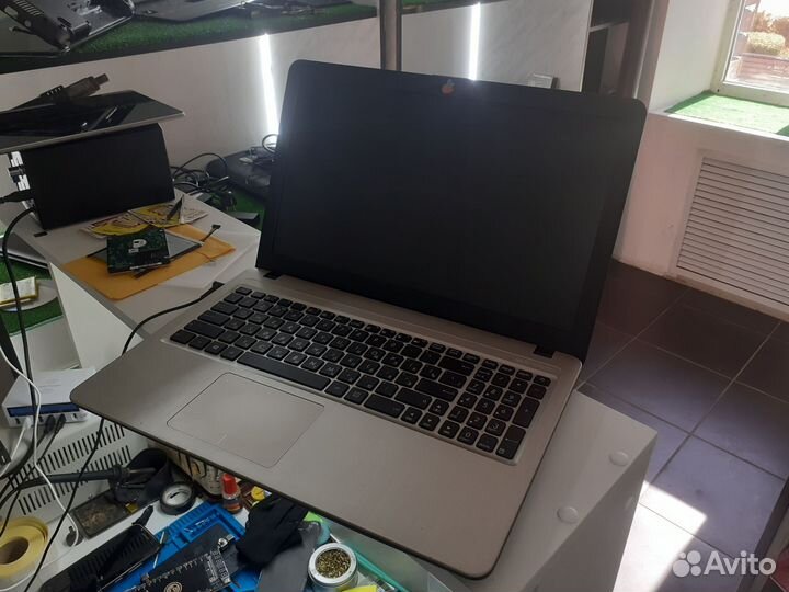 Ноутбук Asus D540N 4Гб Оперативной памяти