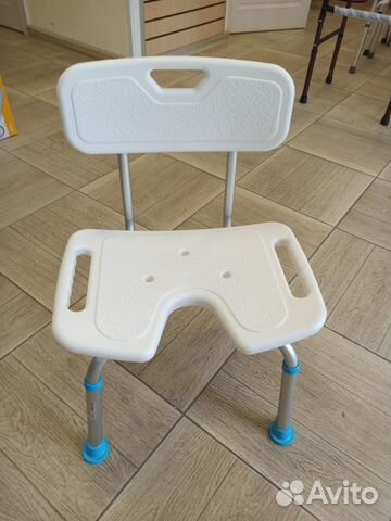 Стул для ванны со спинкой