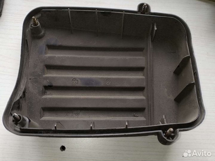 Корпус воздушного фильтра audi/ VW /skoda