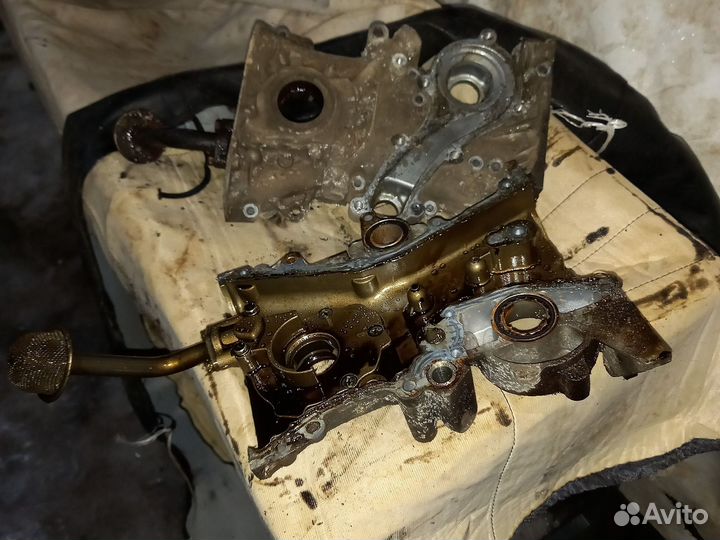 Передняя крышка двигателя QG15 QG16 QG18