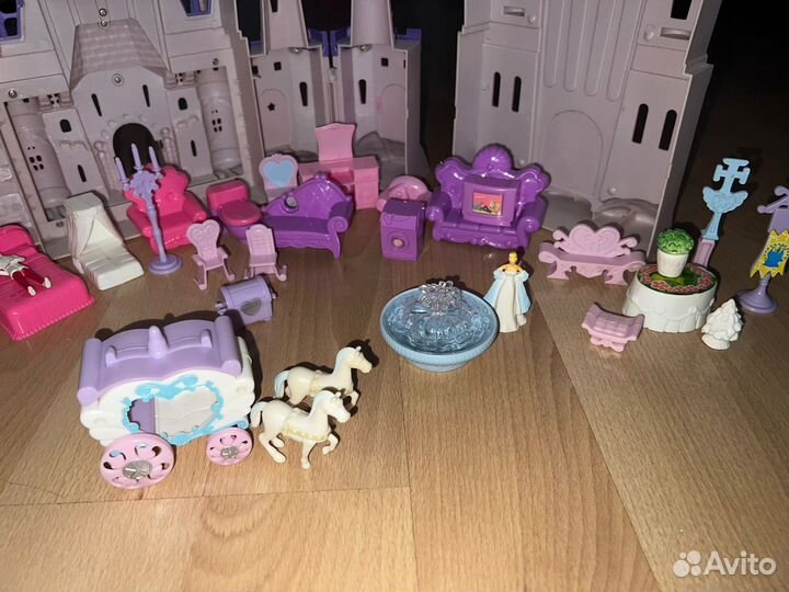 Игрушка Замок