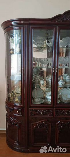 Горка с комодом