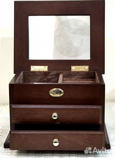 Шкатулка для украшений с фоторамкой