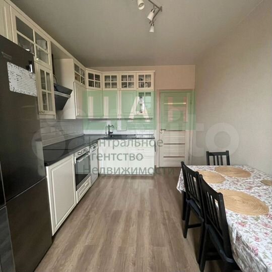 3-к. квартира, 80,5 м², 18/21 эт.