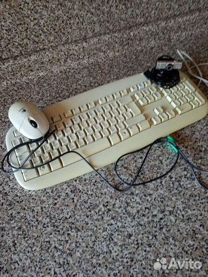 Мышь, клавиатура, камера для скайпа