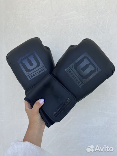 Боксерские перчатки clinch everlast ultimatum 16oz