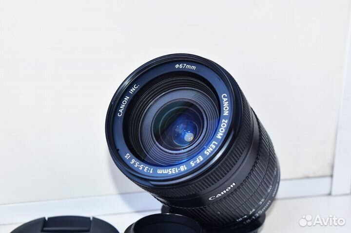 Canon zoom Lens EF-S 18-135 mm f/3.5-5.6 IS