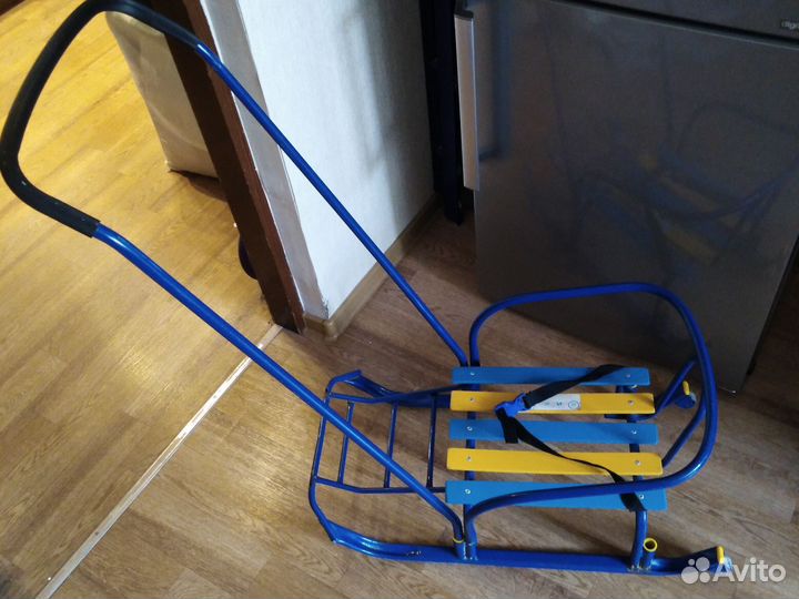 Санки детские с ручкой