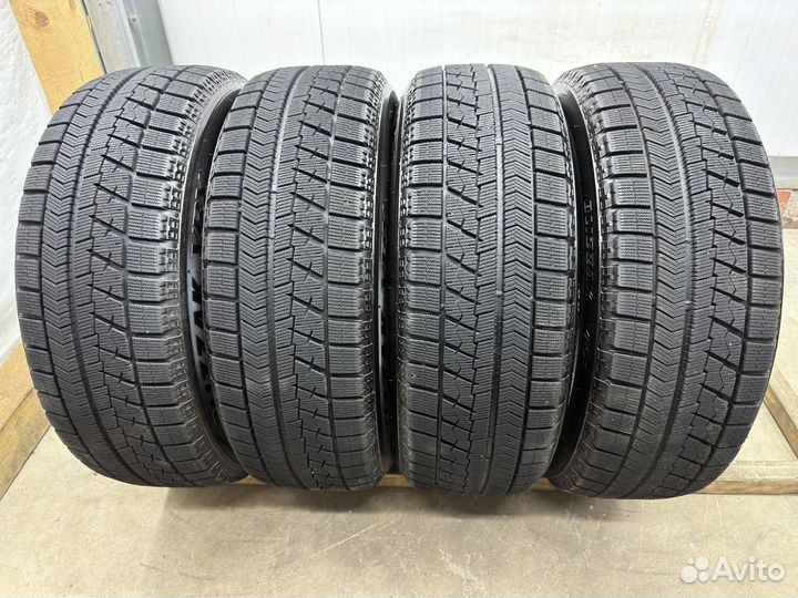 Bridgestone Blizzak VRX 215/60 R17 96Q