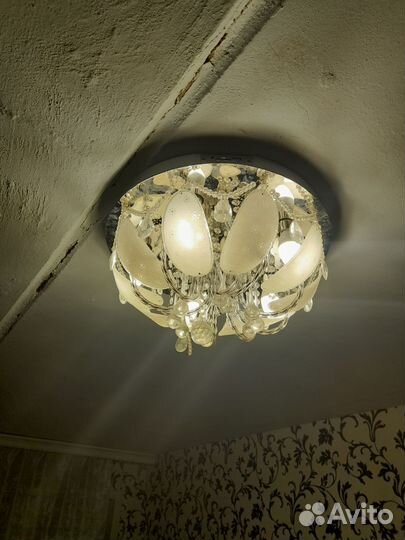 Люстра со светодиодной подсветкой