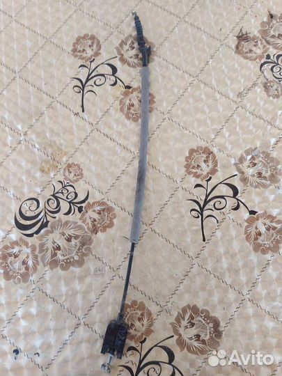 Трос замка на Skoda Fabia 2