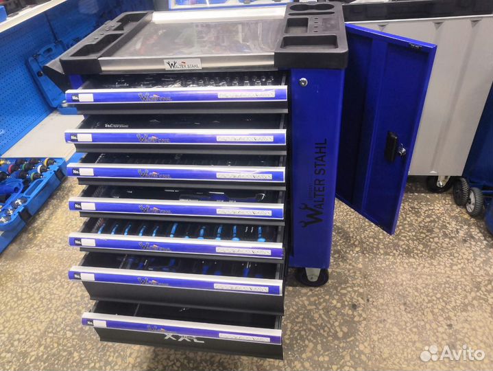 Тележка инструментальная с набором инструмента