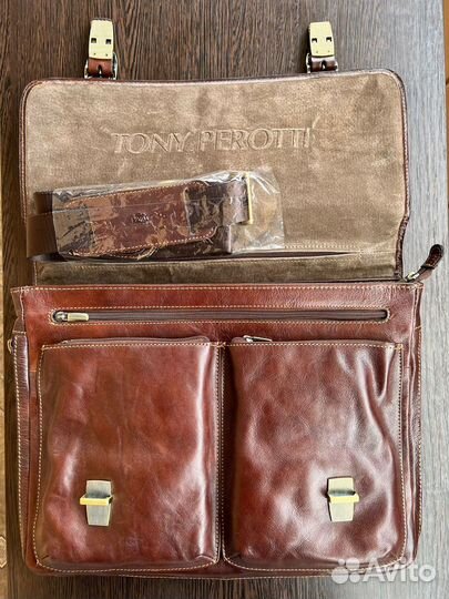 Портфель Tony Perotti новый