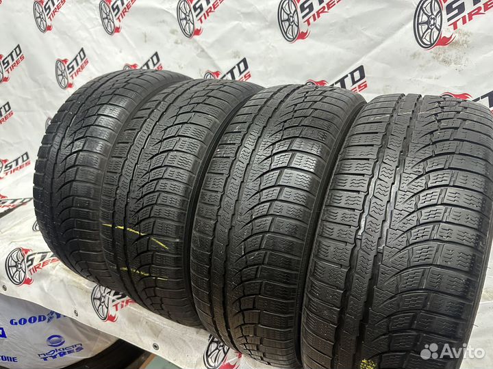 Nokian Tyres WR A4 215/50 R17 95V