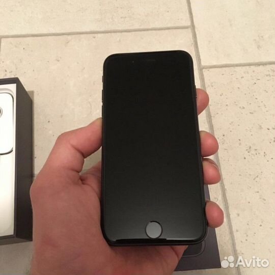 Телефон iPhone 8 128G