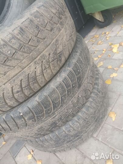 Gislaved Nord Frost 5 215/65 R16
