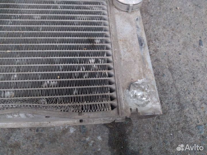 Радиатор BMW Е60