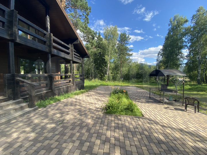 Дом 170 м² на участке 6,7 сот.