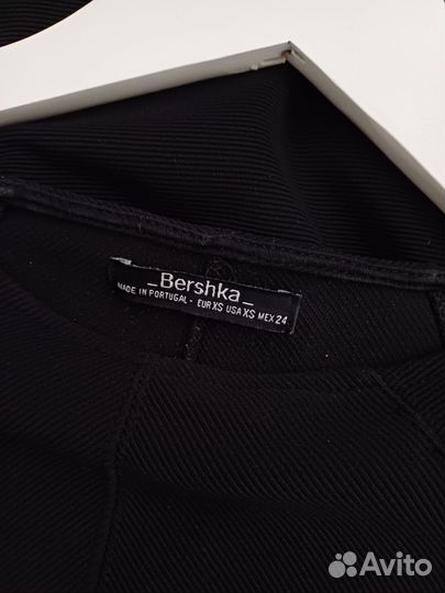 Платье чёрное Bershka