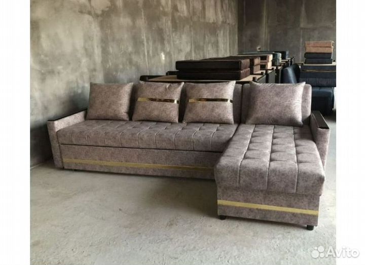 Диван угловой раскладной в наличии