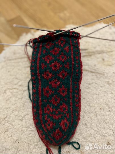 Детские вязаные носочки