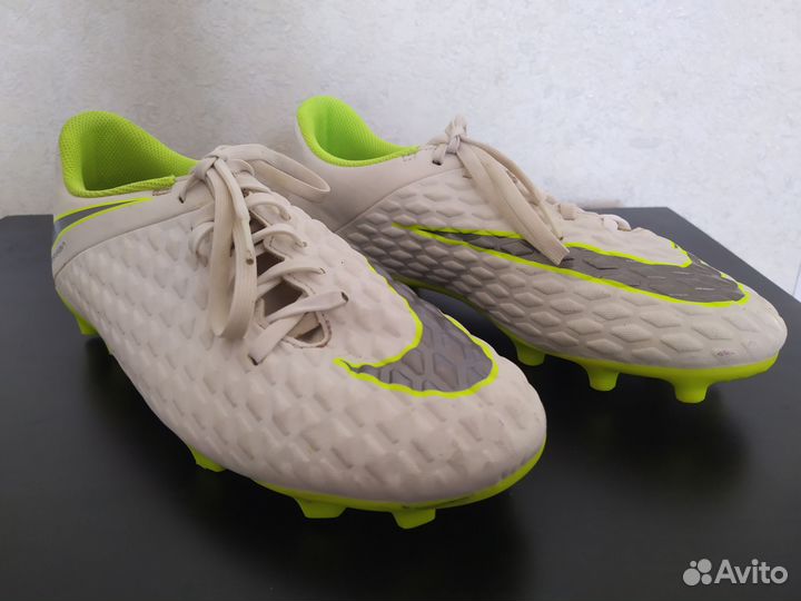 Футбольные бутсы Nike Hypervenom