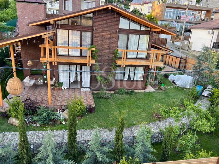 Дом 125 м² на участке 4,5 сот.