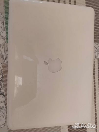 Ноутбук Apple MacBook