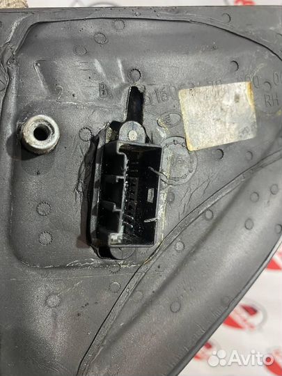 Зеркало правое Opel Astra H GTC