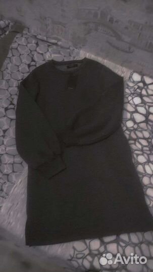 Продаю женское утеплённое платье Reserved