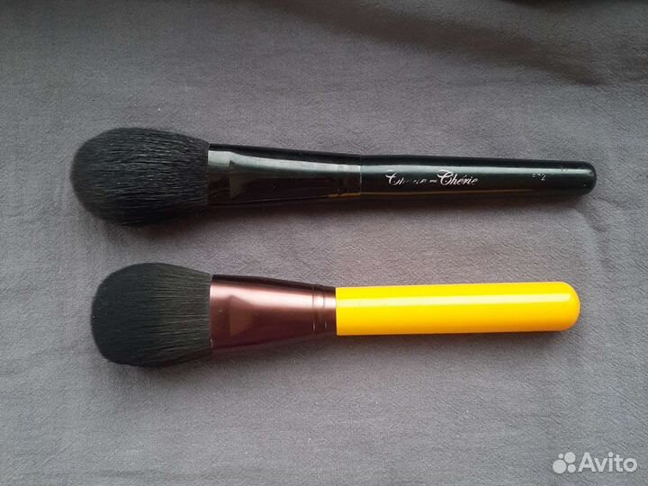 Кисти для макияжа для пудры