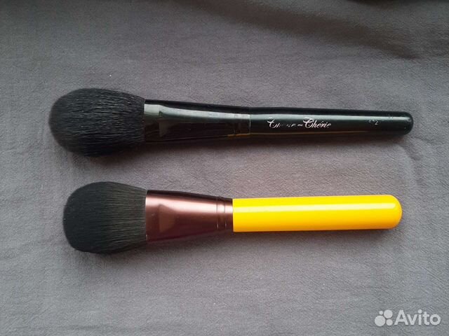 Кисти для макияжа для пудры