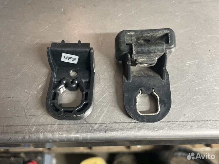 Крепёж фары Ауди Q5